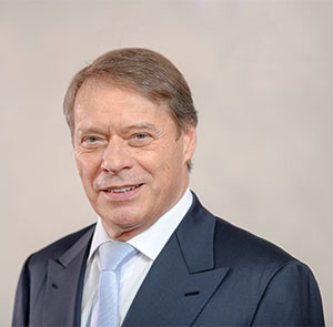 Dr. John Feldmann, Chairman of the Supervisory Board (photo)